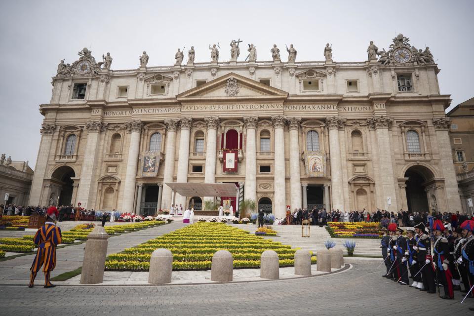 Pope Francis celebrates Easter Mass in St. Peter's Square at the Vatican, Sunday, April 21, 2019. (AP Photo/Andrew Medichini)