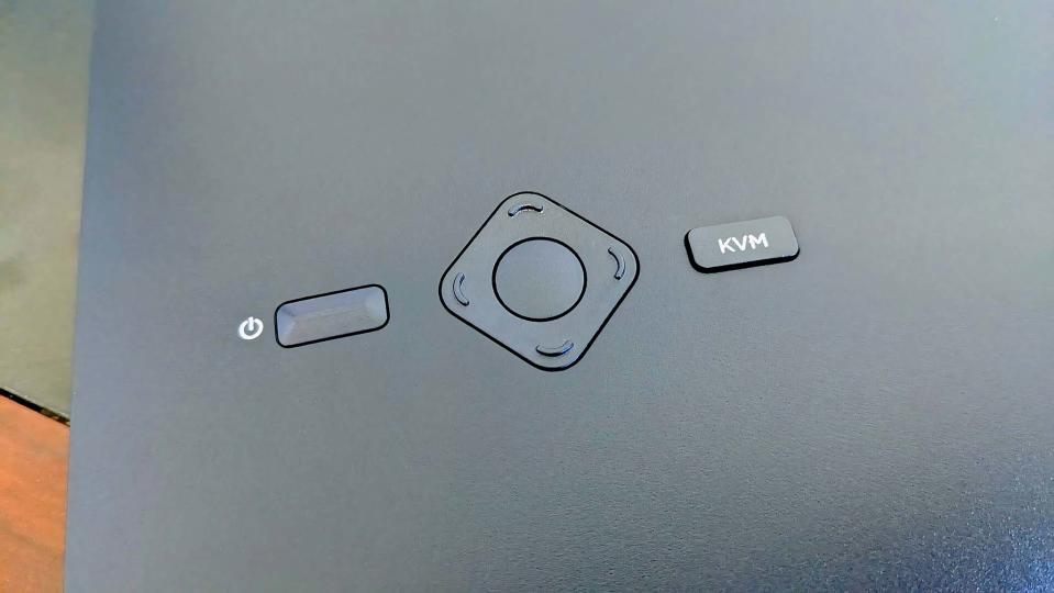 HP OMEN 27k back buttons