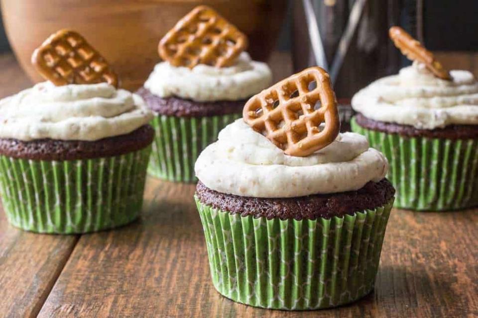 beer and pretzel cupcakes