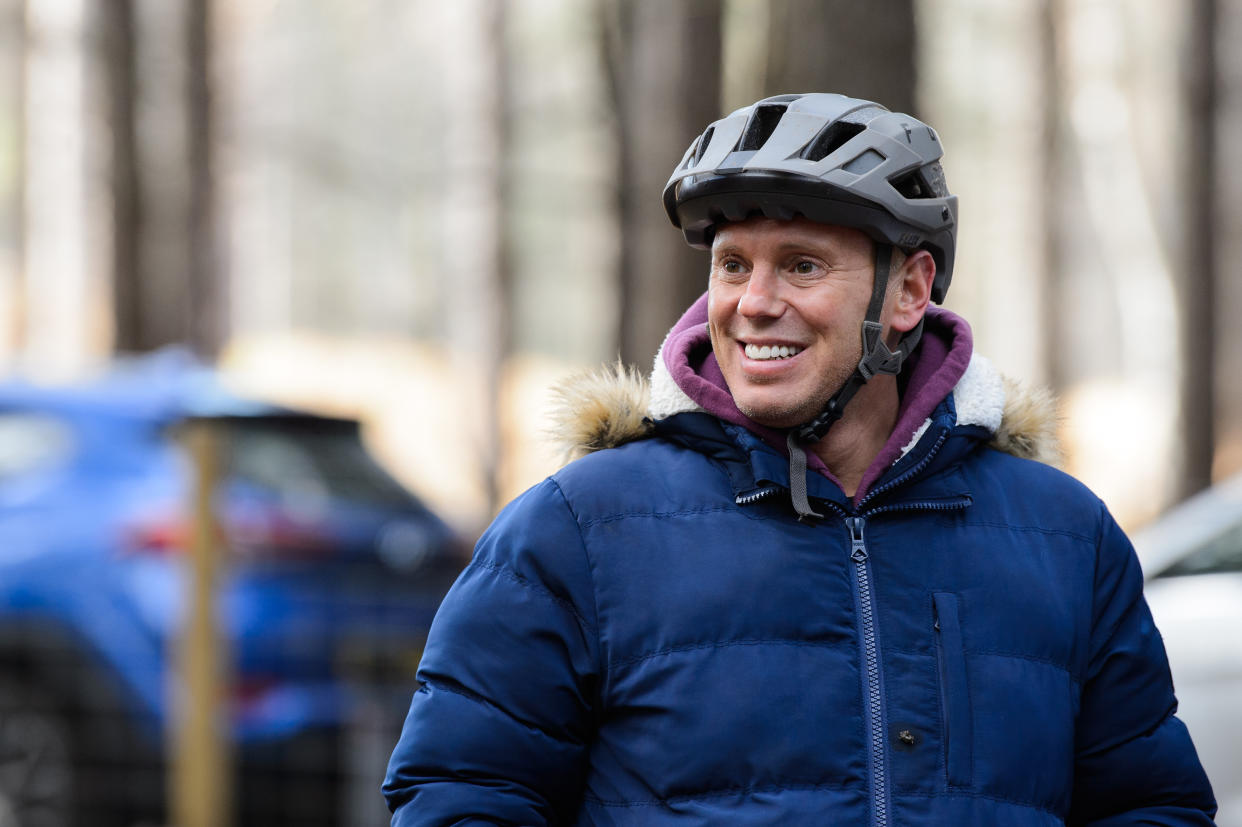 BRACKNELL, ENGLAND - FEBRUARY 06: Robert Rinder trains on a cycle track on February 06, 2020 in Bracknell, England. The celebrities are training for Sport Relief: On Thin Ice, as they prepare to cycle, skate and trek 100 miles across Lake Khövsgöl in Mongolia. (Photo by Joe Maher/Comic Relief/Getty Images)