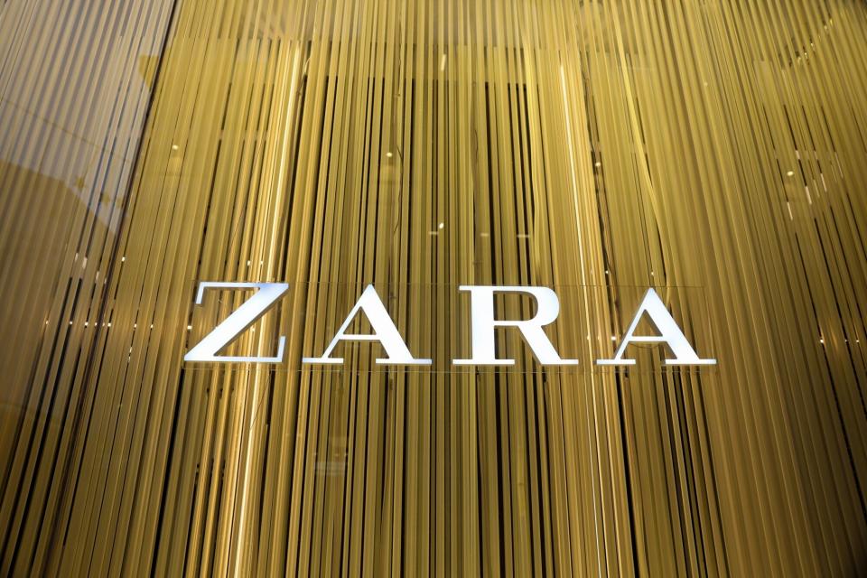 Tienda de Zara, propiedad de la empresa española Inditex. Foto: Bloomberg. 