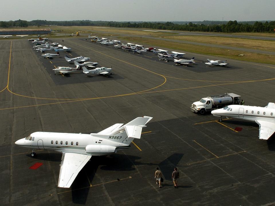 Leesburg Executive Airport