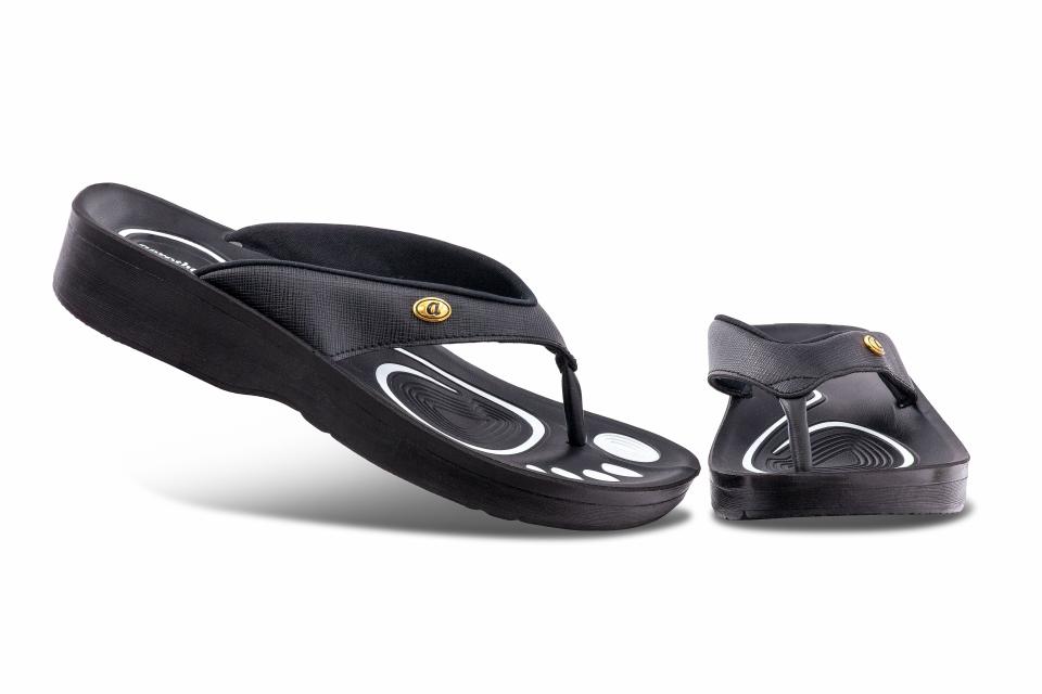 14) Aerothotic Orthotic Flip Flops