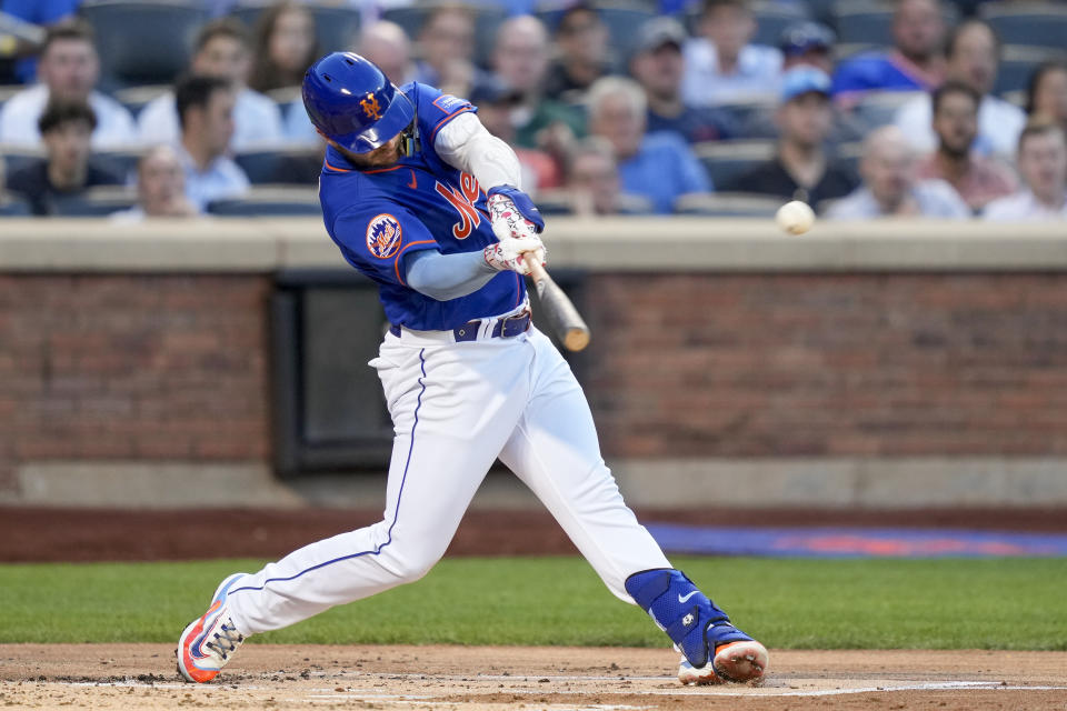 New York Mets' Pete Alonso hits a two-run home run off Chicago Cubs starting pitcher Jameson Taillon (50) in the first inning of a baseball game, Tuesday, Aug. 8, 2023, in New York. (AP Photo/John Minchillo)