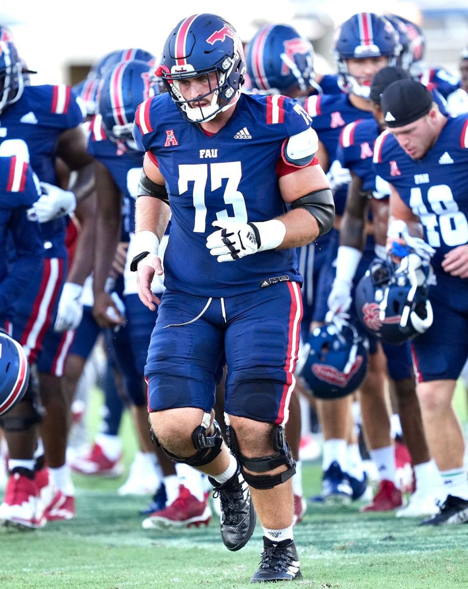 Honesdale alum Alex Atcavage of Florida Atlantic warms up prior to a 2023 game.