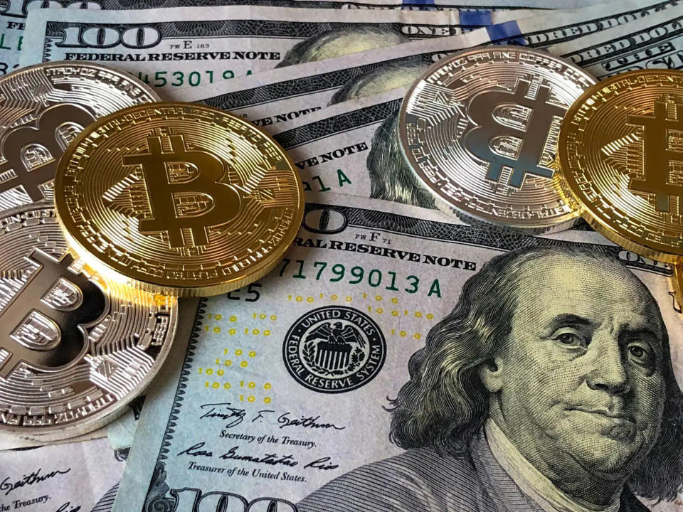 La criptovaluta Bitcoin ha perso più del 4% in 24 ore