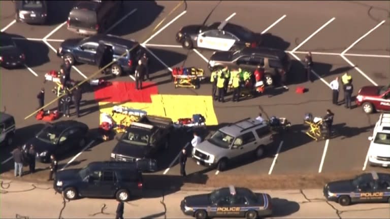 Una nueva matanza en una escuela de Estados Unidos. Al menos 27 personas, incluidos 14 niños, fallecieron el viernes en un tiroteo en un centro escolar de Connecticut, según informaciones de la cadena CBS News.