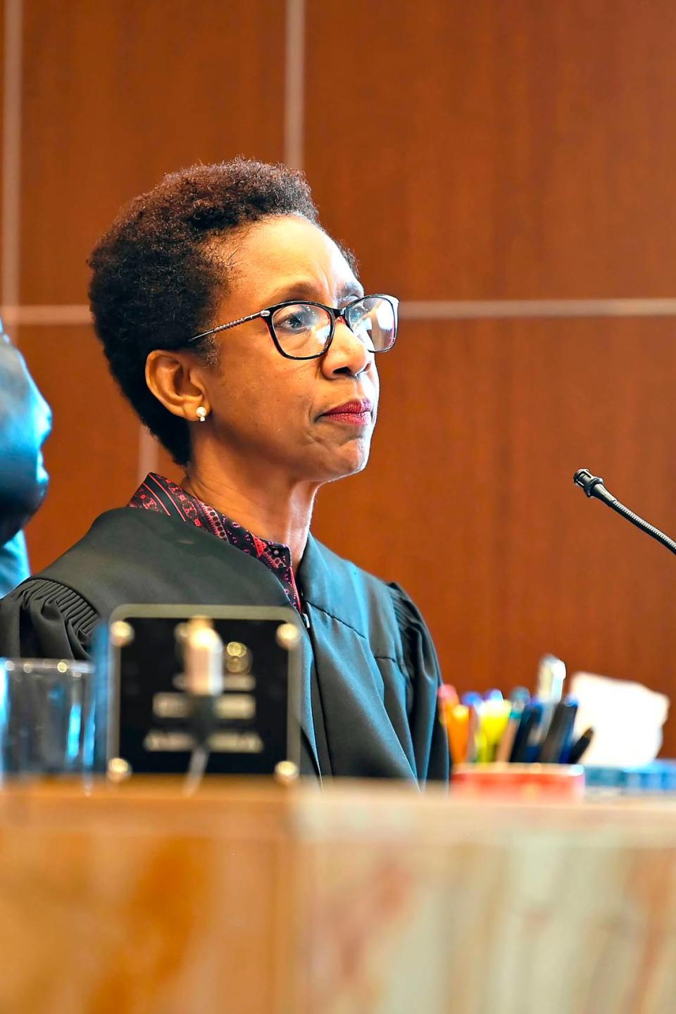 La jueza auxiliar Lisette Reid preside una audiencia del CARE Court en un tribunal federal de Miami, el jueves 18 de abril de 2024. Alex J. Hernandez/Alex J. Hernandez / U.S. Probation Office