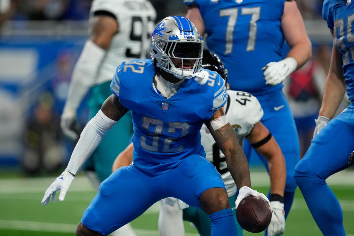 Lions win third straight game with 31-18 victory over Giants