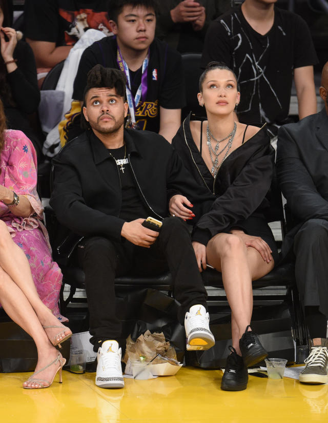 Kendall and Bad Bunny at the Lakers vs. Warriors game in Los Angeles  tonight! : r/KUWTK