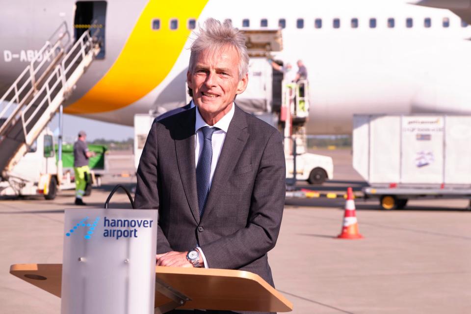 Condor-Chef Ralf Teckentrup hat letztes Jahr mit seiner Flotte noch Schutzmasken transportiert; jetzt hofft er auf die Urlaubssaison. 