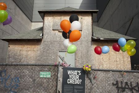 A century-old Seattle house formerly owned by Edith Macefield and featured in a marketing stunt to publicize Walt Disney Co's balloon adventure movie "Up", is pictured in Seattle, Washington March 13, 2015. REUTERS/David Ryder