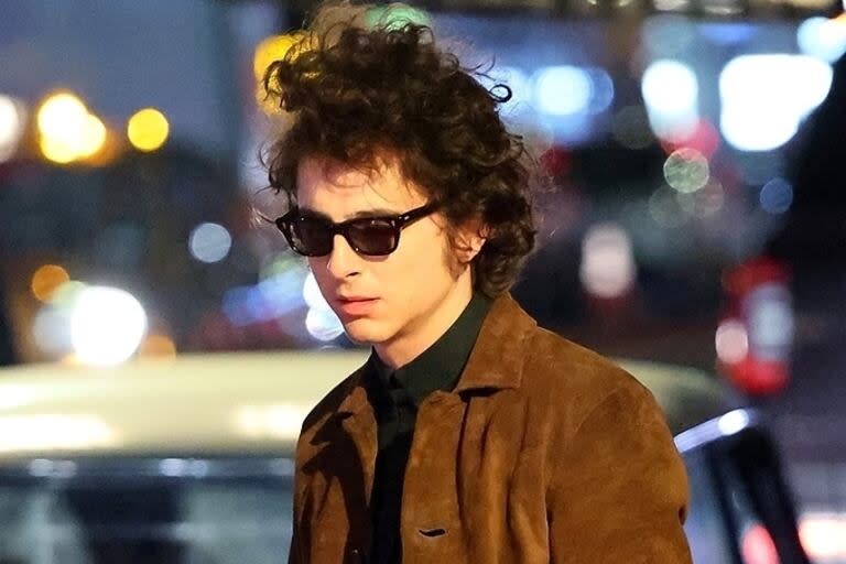 Timothée Chalamet interpreta a Bob Dylan en A Complete Unknown, de James Mangold