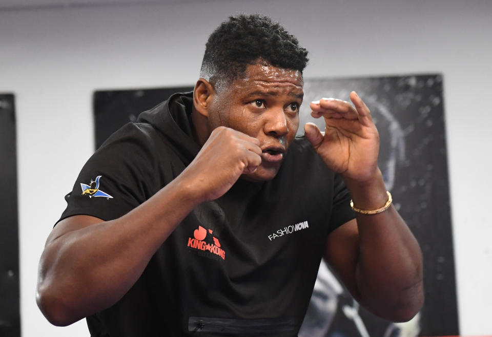 LAS VEGAS, NEVADA - OCTOBER 31:  Boxer Luis Ortiz shadowboxes during a media workout at Las Vegas Fight Club on October 31, 2019 in Las Vegas, Nevada. Ortiz is scheduled for a rematch against WBC heavyweight champion Deontay Wilder on November 23 at MGM Grand Garden Arena in Las Vegas.  (Photo by Ethan Miller/Getty Images)