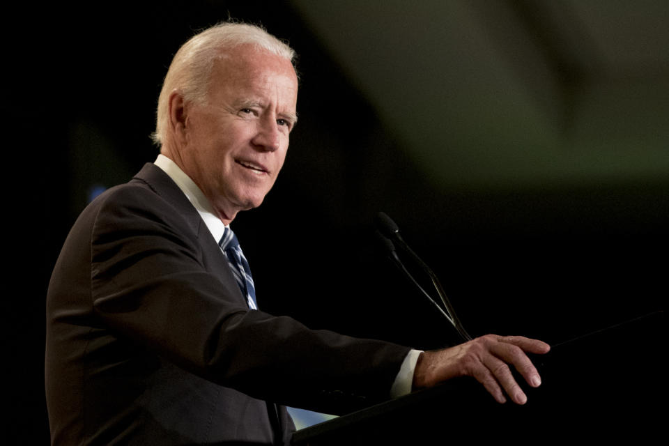 Es wird spekuliert, dass Biden sich im Präsidentschaftswahlkampf 2020 aufstellen lassen will. Biden schweigt bislang zu seinen Plänen. (Bild: Andrew Harnik/AP/dpa)