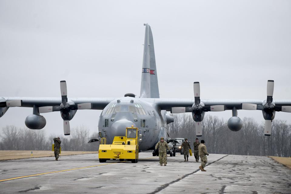 A C-130H Hercules Air Force combat cargo aircraft with the guidance from Mansfield Ohio Air National Guard 179th Airlift Wing makes its way Saturday to MAPS Air Museum in Green.