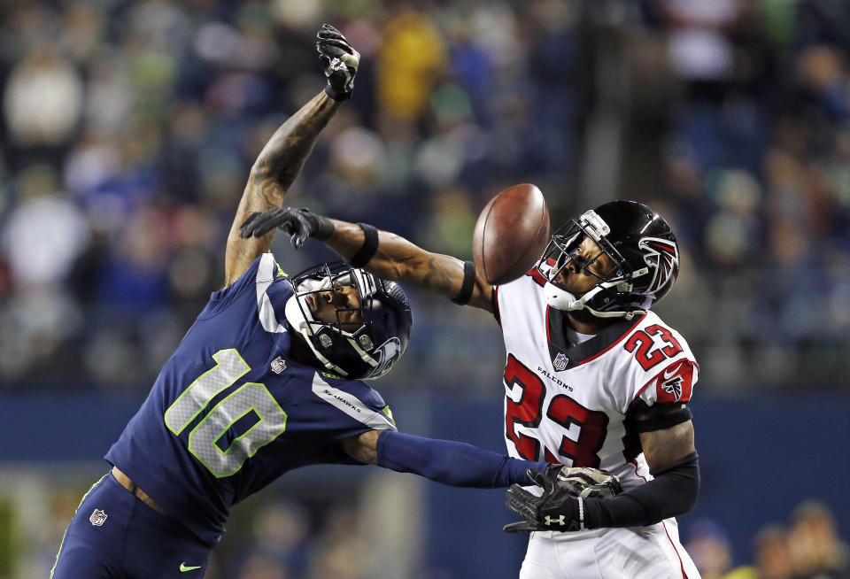 Seattle Seahawks receiver Paul Richardson misses catching the ball against the Falcons on Monday night. (AP) 