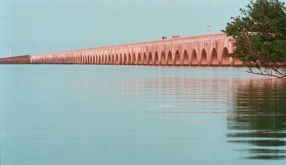 Old Seven Mile Bridge in 1998, from the southern end.