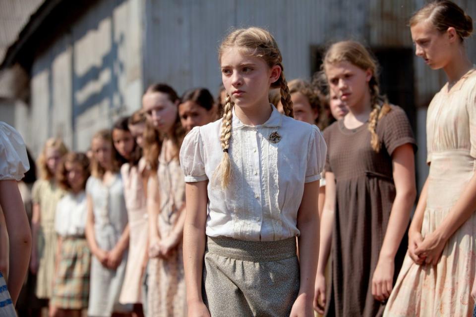 Primrose Everdeen (Willow Shields)