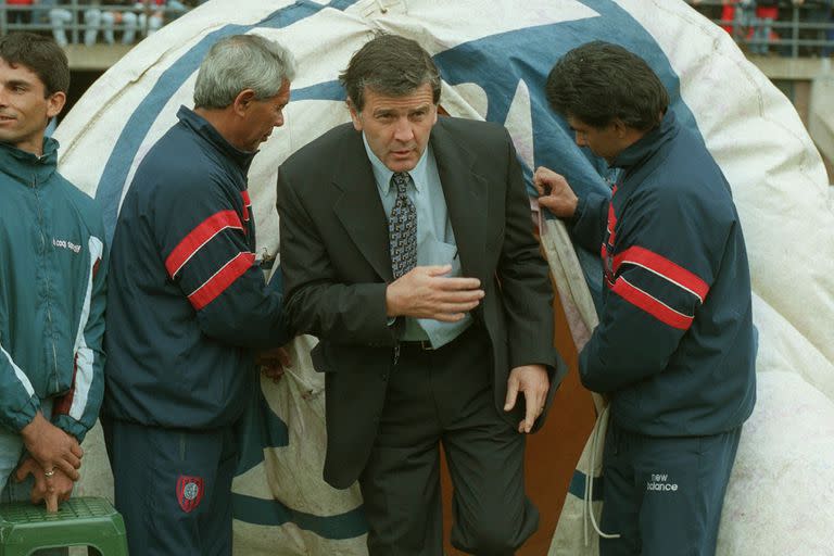 Eduardo Solari, director técnico de Vélez Sarsfield en el encuentro que su equipo jugó frente a San Lorenzo de Almagro