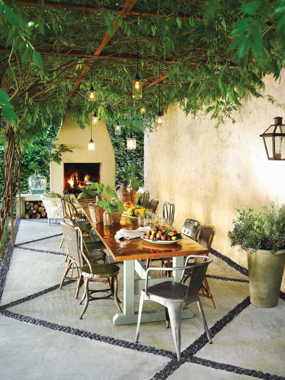 Plan to Dine Alfresco