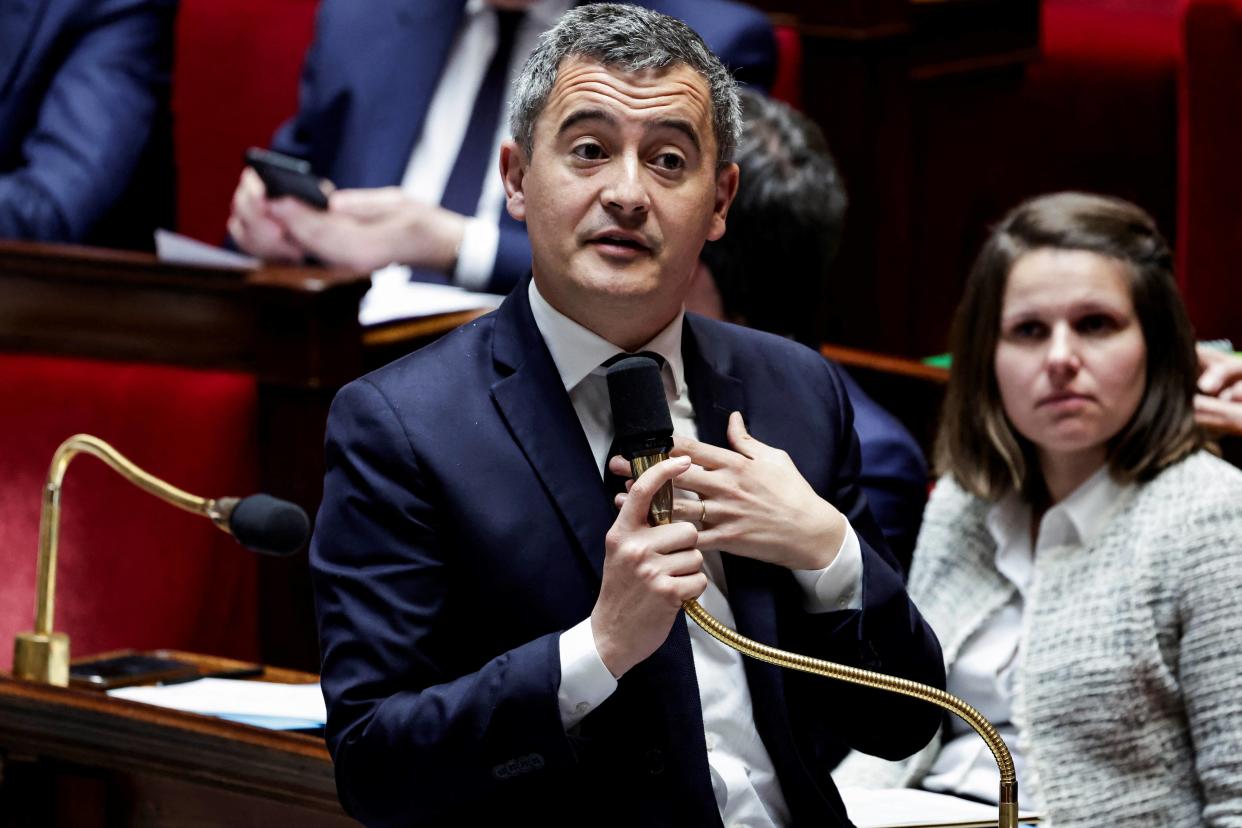 Pour Pâques, Darmanin (ici présent le 27 mars 2024) renforce largement la présence policière devant les églises. Photo d’illustration.