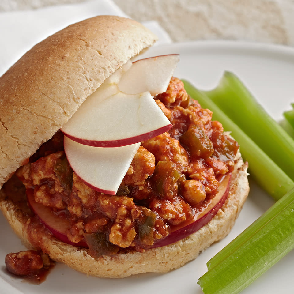 Chicken-Apple Sloppy Joes