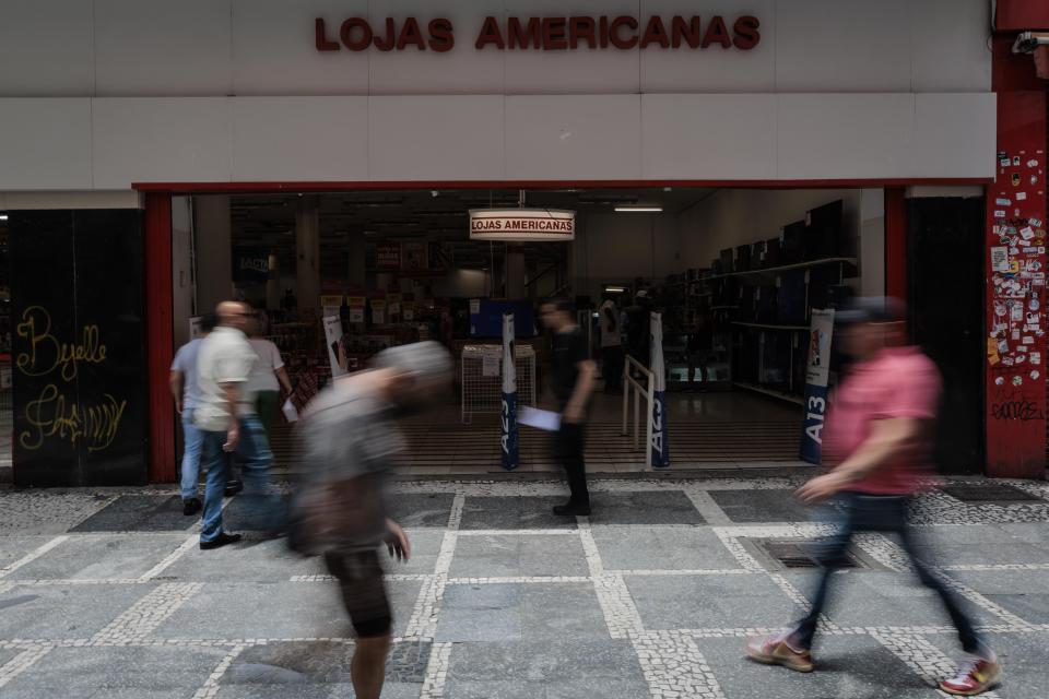 ***ARQUIVO***SÃO PAULO, SP, 17.01.2023 - Movimentação em frente à loja da Americanas na rua Direita, em SP. (Foto: Bruno Santos/Folhapress)