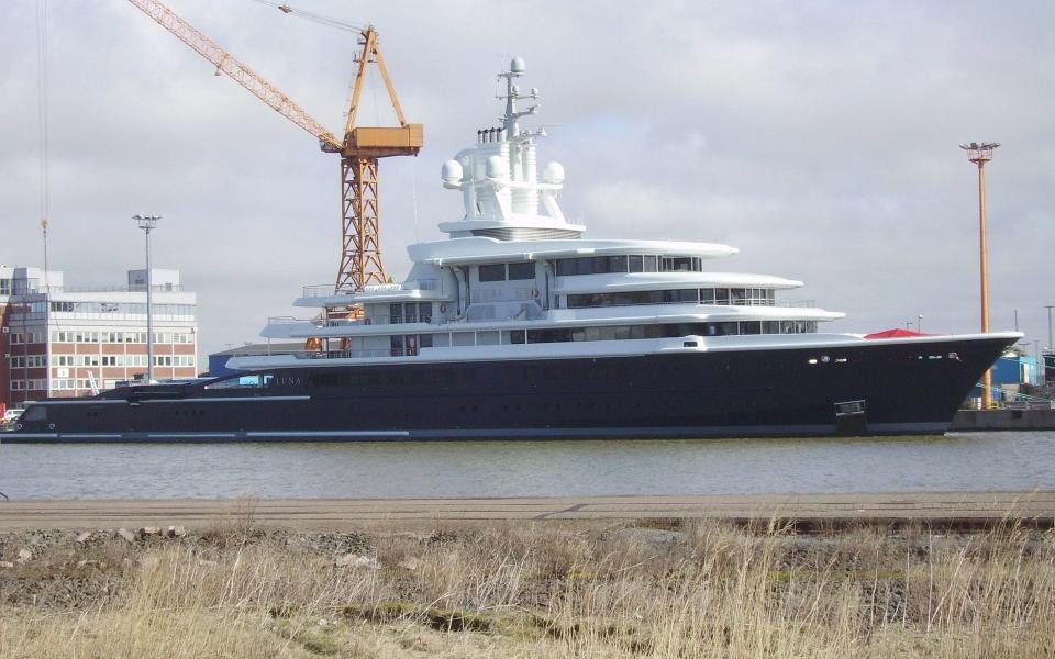 Luna, the £340m superyacht - WIKIPEDIA