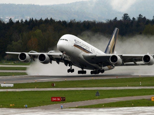 An Airbus A380-841 airplane of Singapore Airlines takes-off from Zurich airport, Switzerland, April 14, 2016.   REUTERS/Arnd Wiegmann  