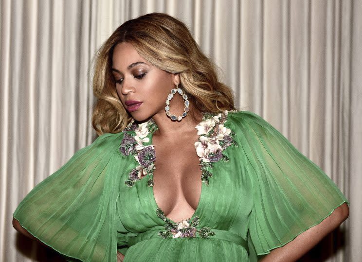 Beyoncé showed off her flawless maternity skin! (Photo courtesy of Beyonce.com)