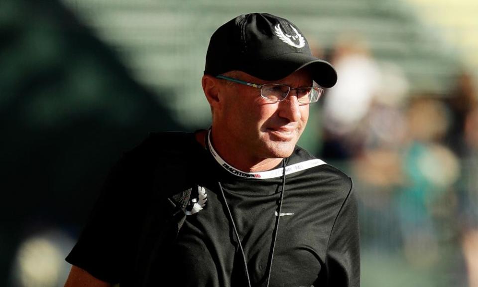 Alberto Salazar reportedly refused to hand documents regarding his Nike Oregon Project athletes to Usada, saying they belong to the sportswear company – who deny obstruction.