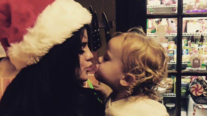 Christmas kisses with Gracie and Selena