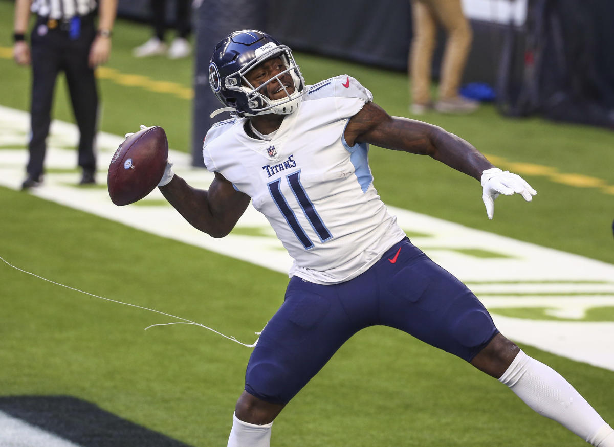 Tennessee Titans' A.J. Brown ranked as top-25 WR by PFF after 5 weeks