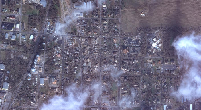 MAYFIELD KENTUCKY TORNADO AFTER -- DECEMBER 11, 2021:  01 - Maxar BEFORE satellite imagery of Mayfield, KY after the tornado hit the town on December 10, 2021.  Please use: Satellite image (c) 2021 Maxar Technologies.