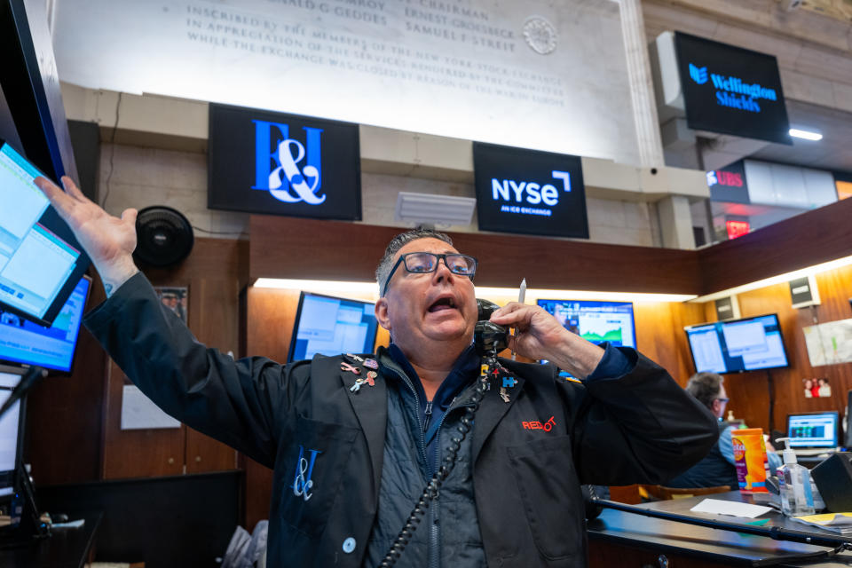 W zeszłym miesiącu S&P zwyciężyły w sektorach użyteczności publicznej i artykułów konsumenckich.  (Zdjęcie: Spencer Platt/Getty Images)