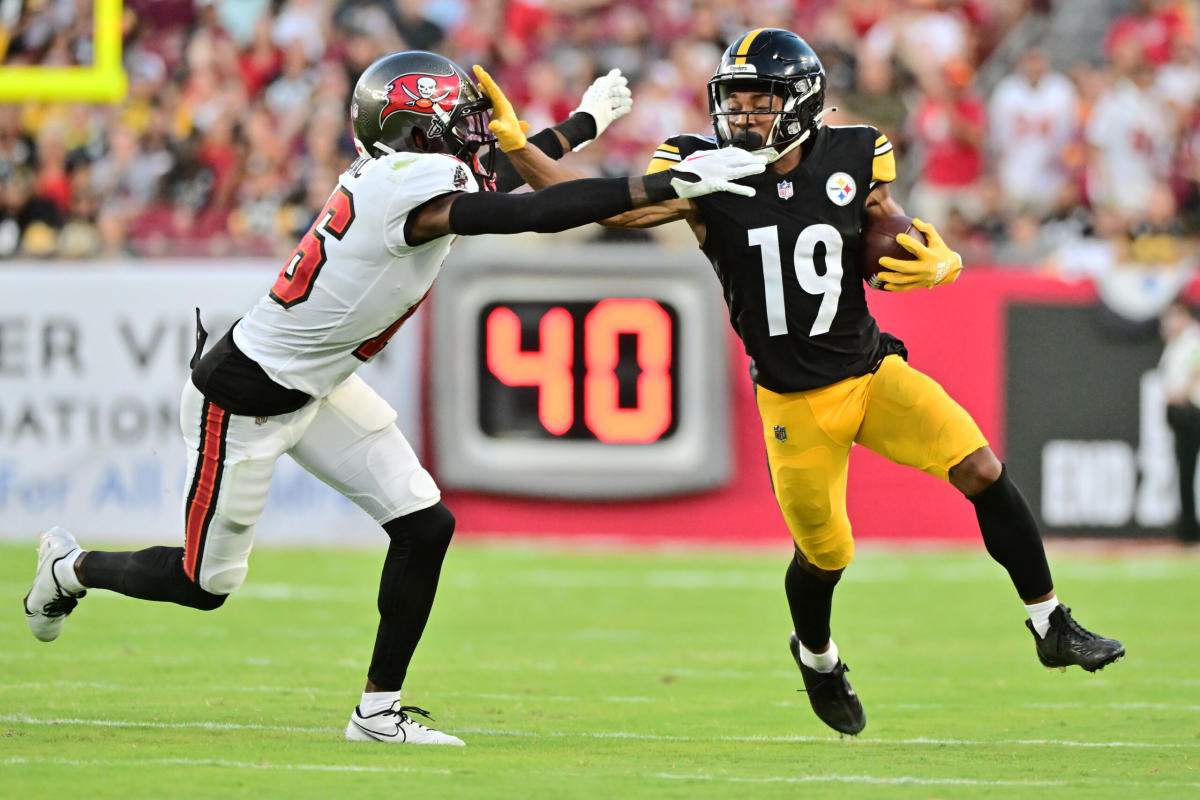 Steelers vs Bucs: WR Calvin Austin turns on the jets for a long