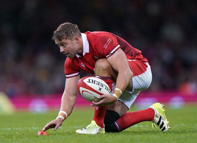 Much capped Wales trio given rousing send off in victory over