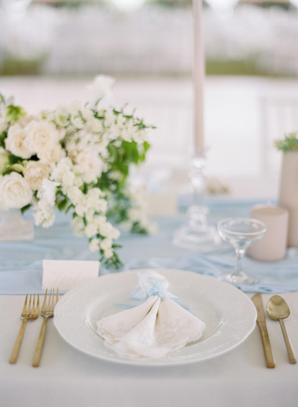 20 Wedding Color Palettes That Are Perfect for Spring