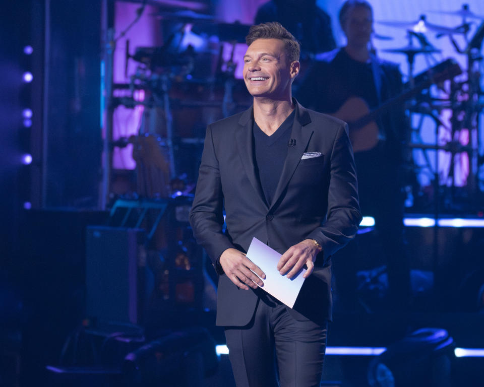 Ryan Seacrest Breaks Down in Tears in American Idol Episode