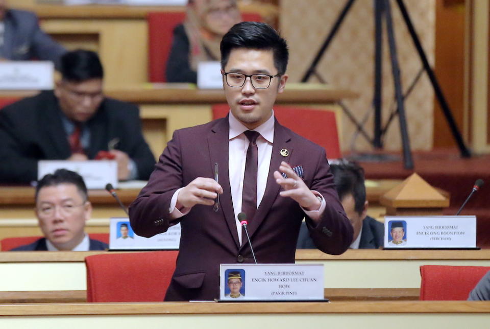 DAP Socialist Youth chief Howard Lee said such groups already have the information needed to ensure the rapid and efficient distribution of aid, as opposed to requiring the government to take over these activities. — Picture by Farhan Najib