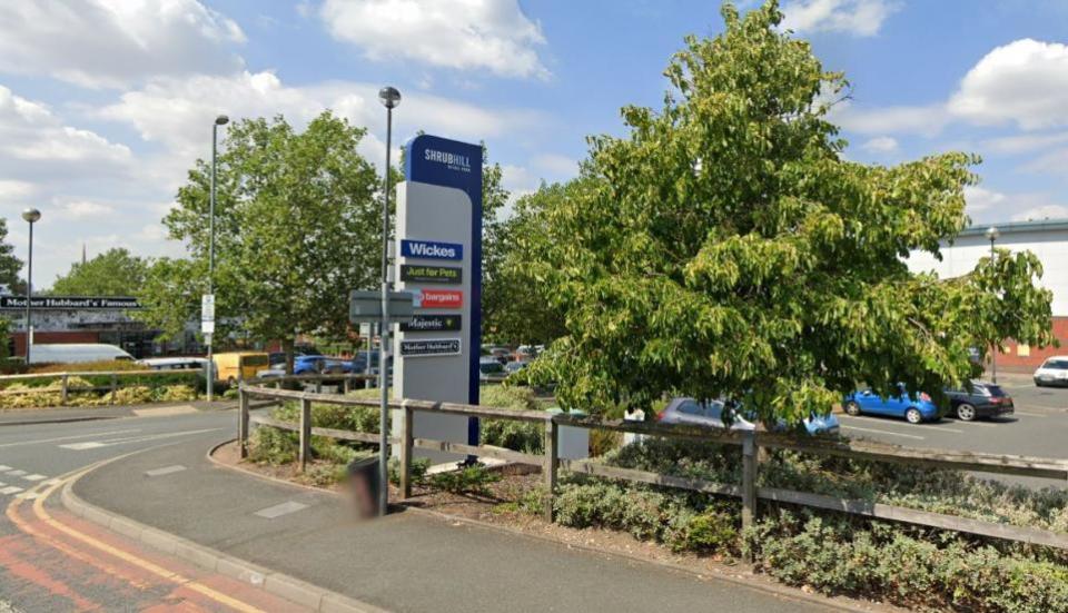 Noticias de Worcester: El consejo está buscando comprar terrenos pertenecientes a Shrub Hill Retail Park para crear la nueva ruta