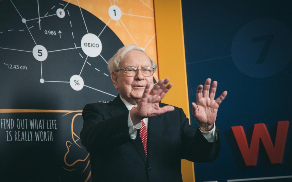 Warren Buffett attends the 'Becoming Warren Buffett' premiere at The Museum of Modern Art on January 19, 2017 in New York