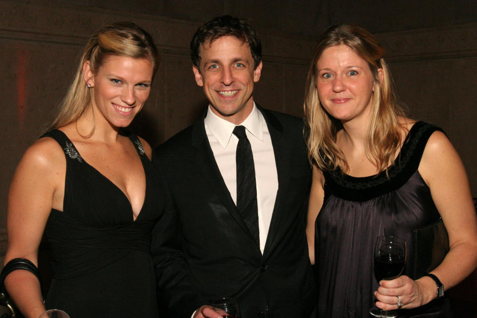 (L-R)&nbsp;Lindsay Shookus, Seth Meyers and Erin David in 2006.&nbsp; (Photo: Patrick McMullan via Getty Images)