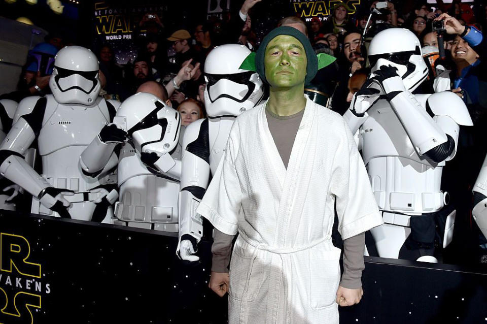 <p>Didn’t you know that JGL was in <em>Star Wars</em>? Well, he’s not, he was just so excited for the 2015 premiere of <em>Star Wars: The Force Awakens</em> that he showed up dressed as Yoda. (Photo: Alberto E. Rodriguez/Getty Images for Disney) </p>