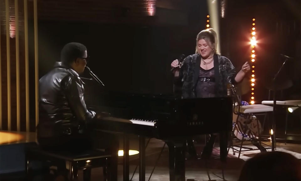 Babyface and Clarkson wowed fans with their take on 