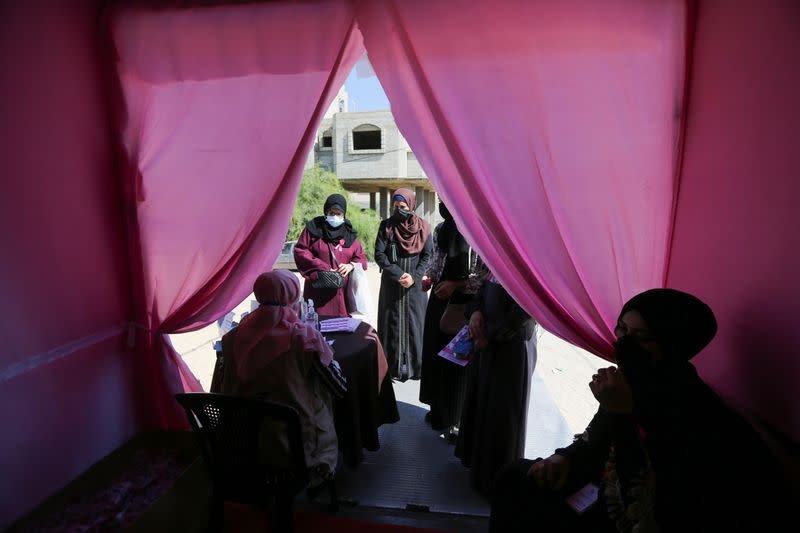 "It isn't a shame" campaign to encourage Gaza women to test for cancer