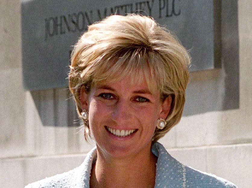 LONDON, UNITED KINGDOM - APRIL 21:  Diana, Princess Of Wales, Leaving The British Lung Foundation In Hatton Garden After Being Presented With A Bouquet Of The First Rose Named After Her.  (Photo by Tim Graham Photo Library via Getty Images)