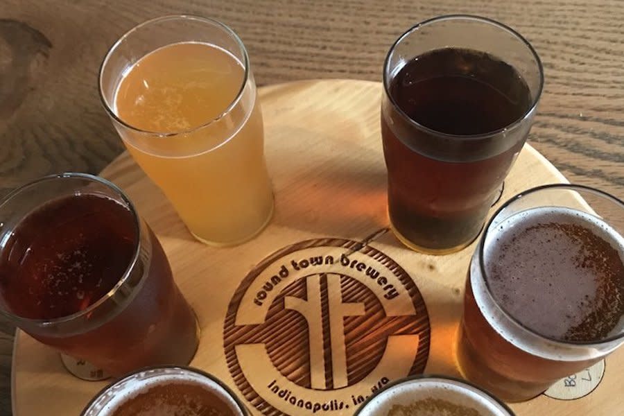 <b>photo: brittany c./<a href="https://www.yelp.com/biz_photos/round-town-brewery-indianapolis?utm_campaign=04a30791-bcf1-4aa9-a9fe-c914193e00c4%2Ca3e22e05-92ea-4f63-9538-4bacdf8ac74d&utm_medium=81024472-a80c-4266-a0e5-a3bf8775daa7" rel="nofollow noopener" target="_blank" data-ylk="slk:yelp;elm:context_link;itc:0;sec:content-canvas" class="link ">yelp</a></b>