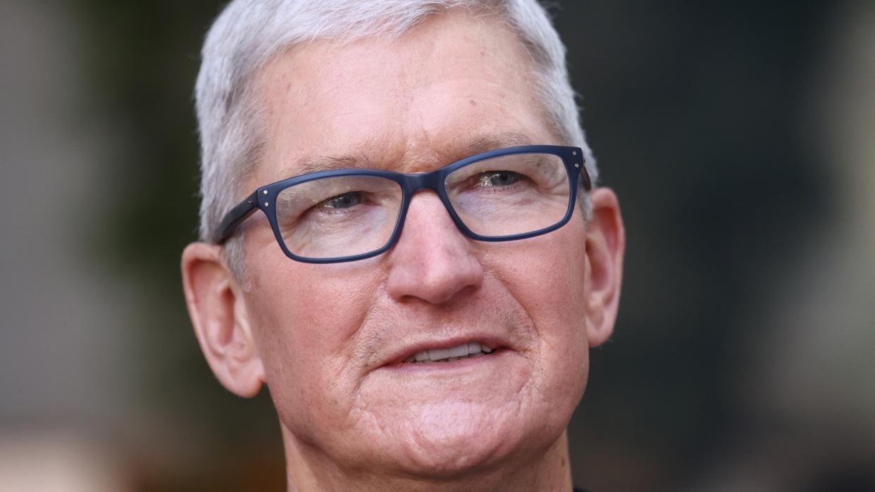  Tim Cook. 